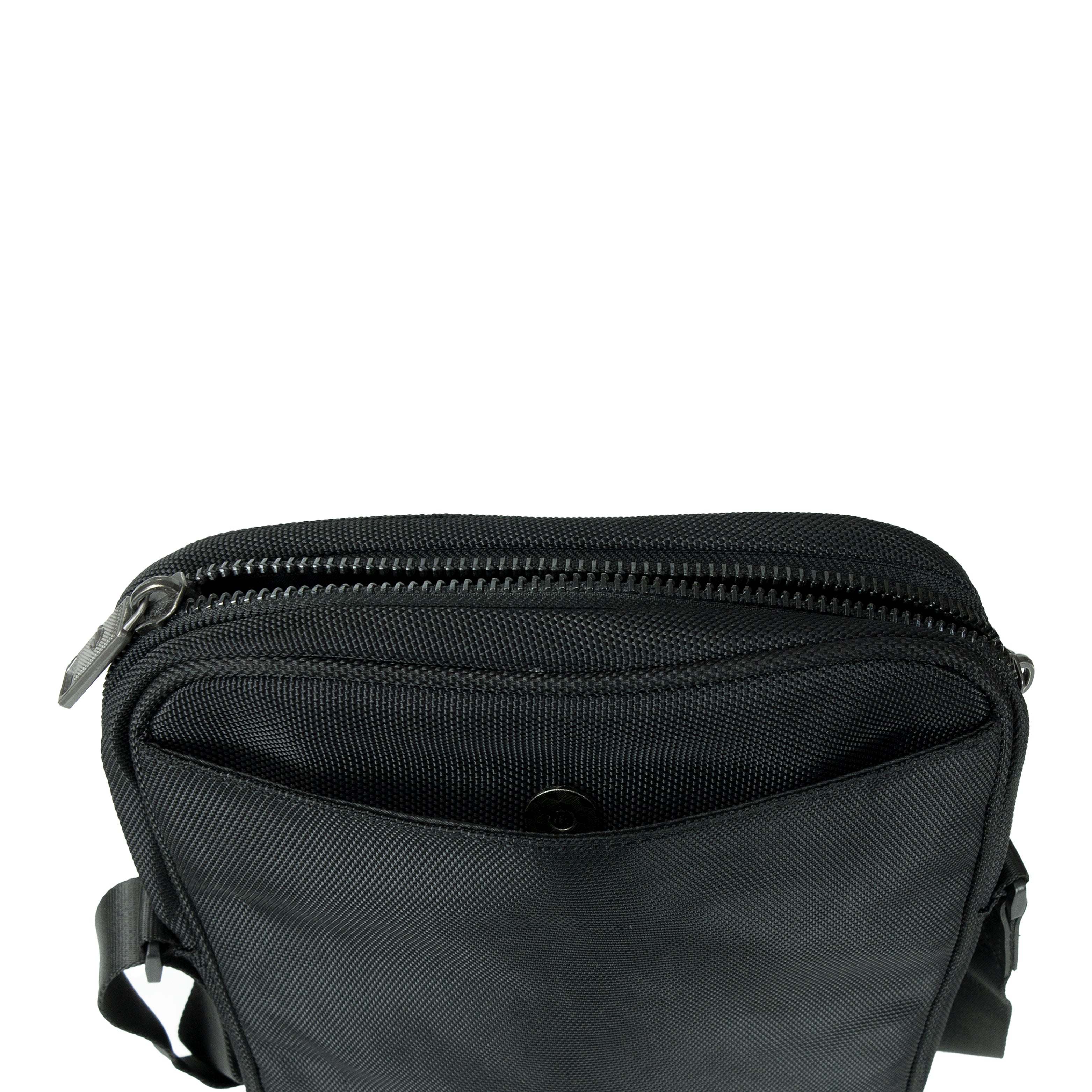 Aston Crossbody