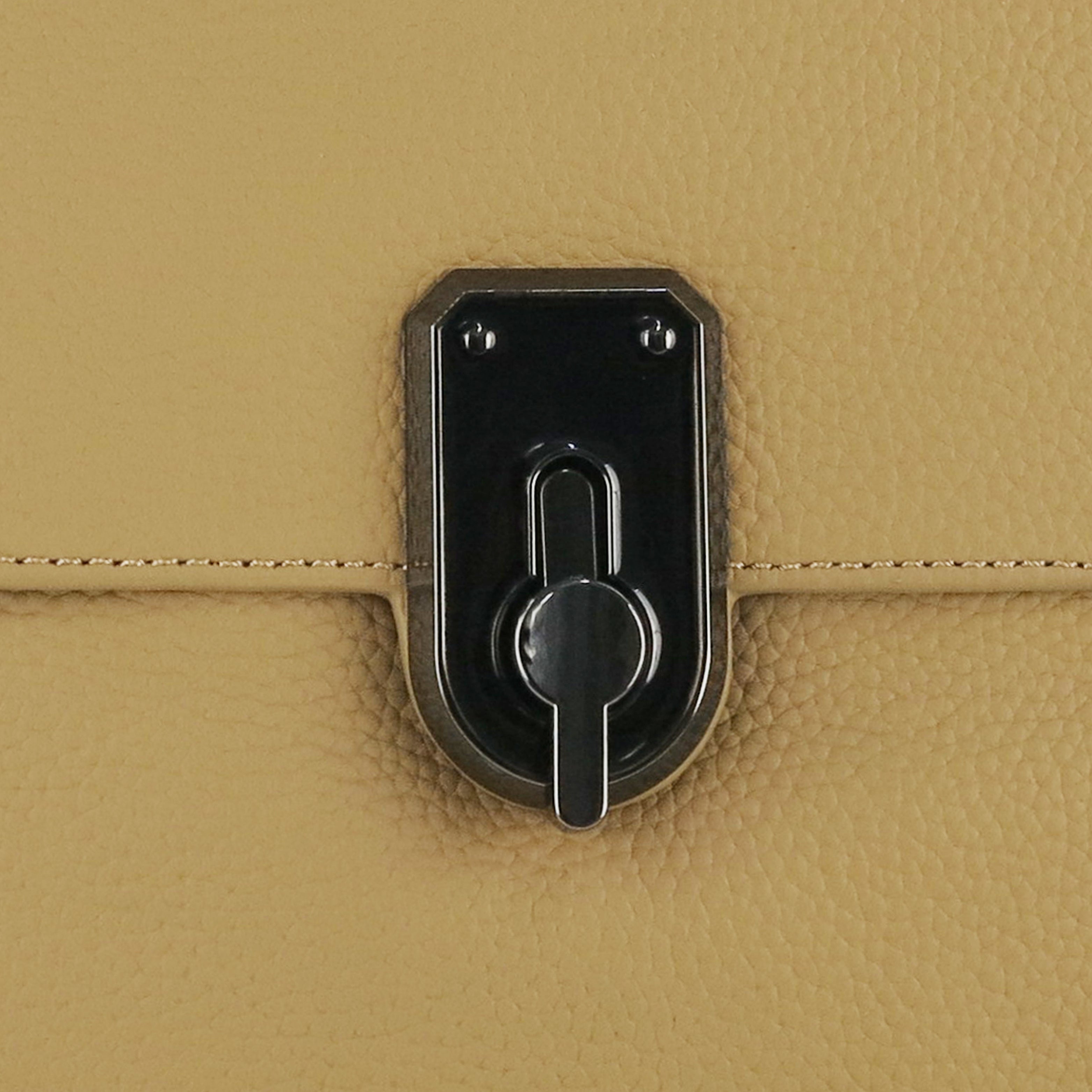 Amora Handbag w/ Twist Lock Camel