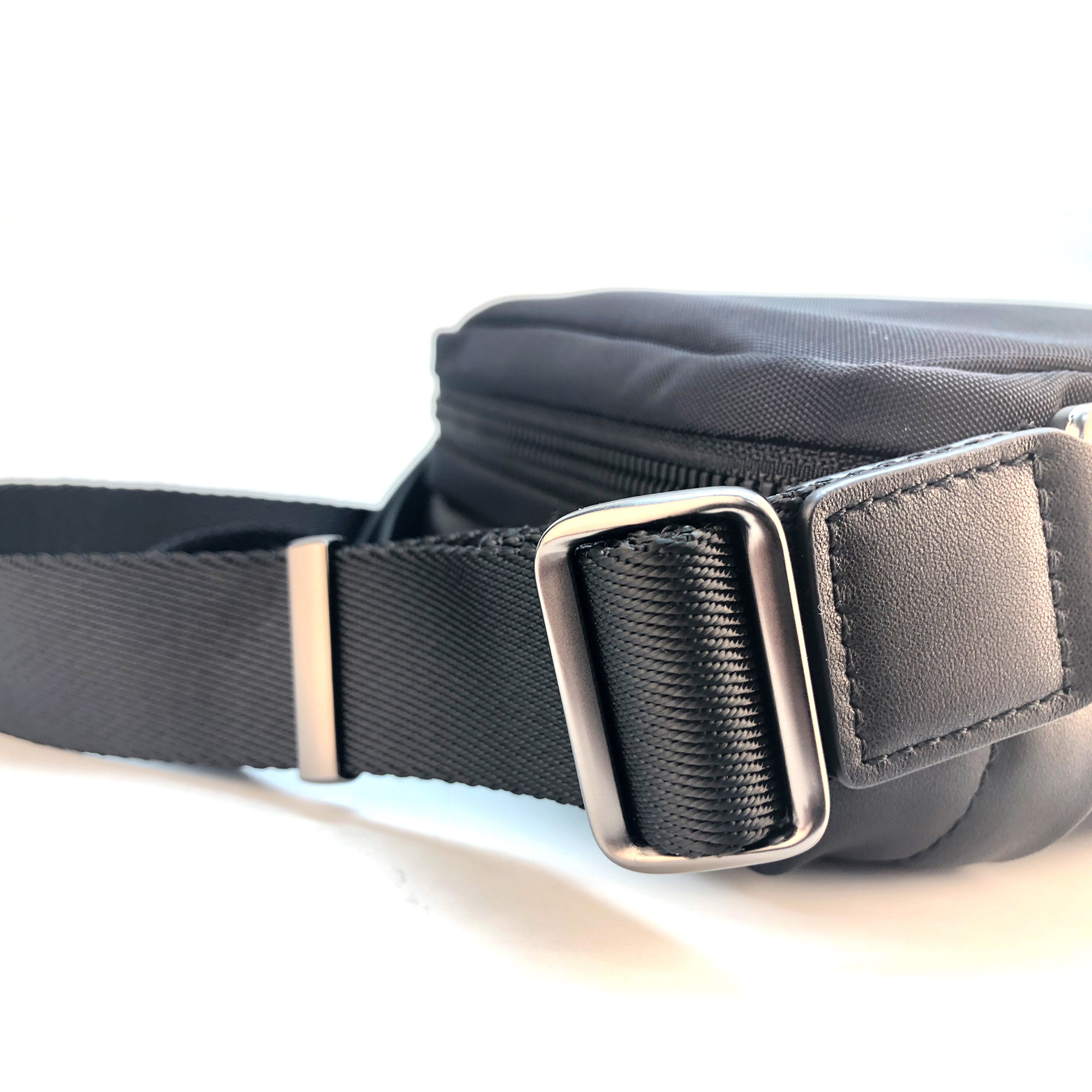 Bridgeford Small Crossbody Overlap Pocket
