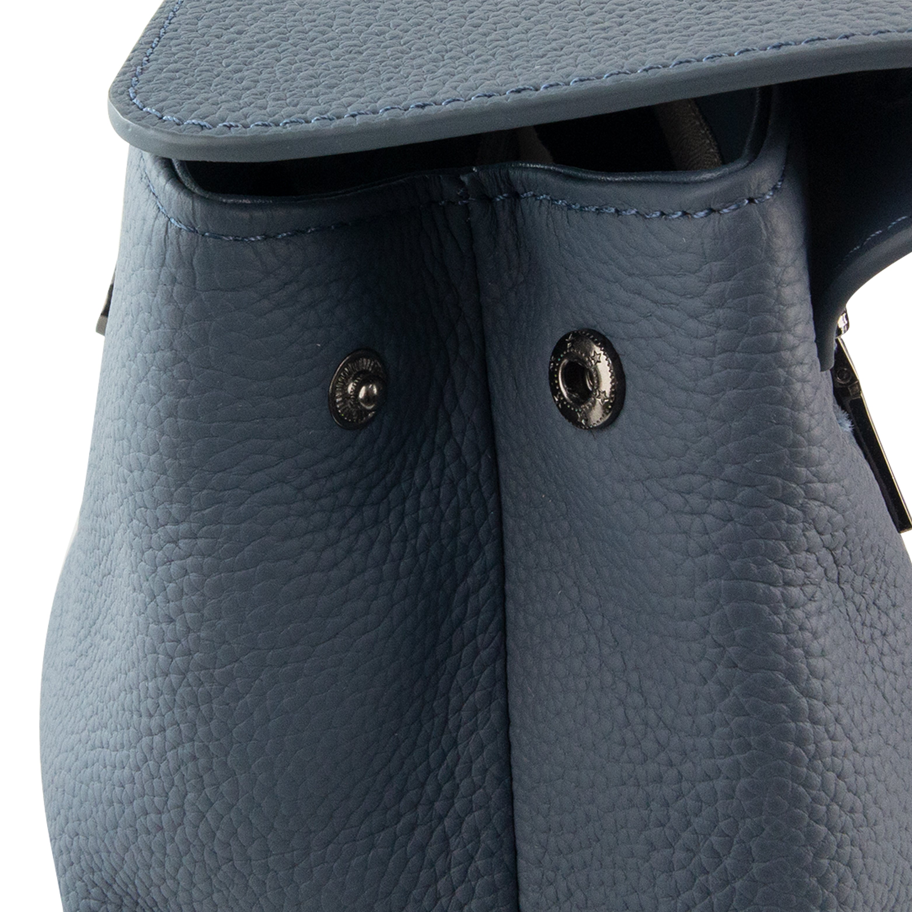 Amora Handbag w/ Twist Lock Powder Blue