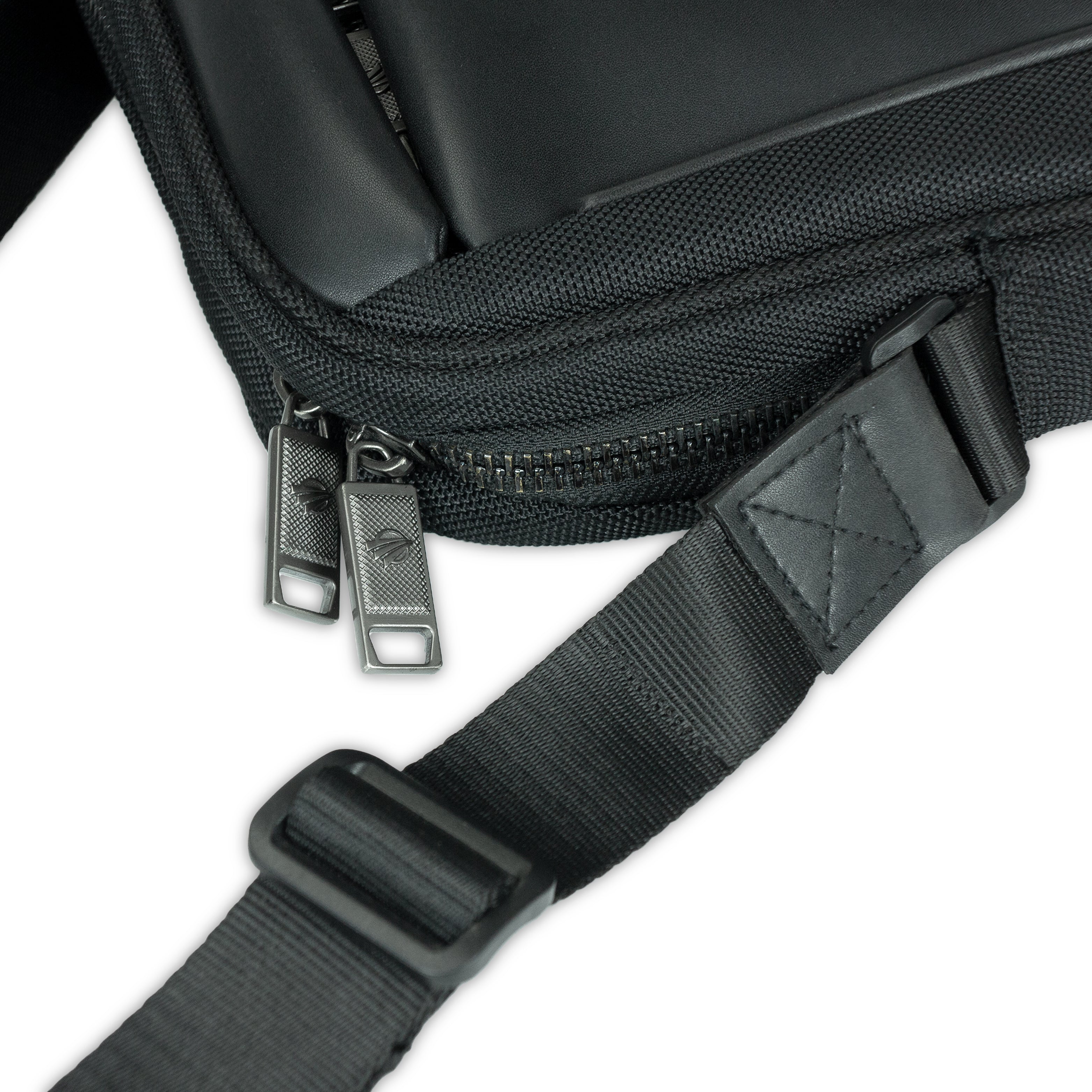 Aston Crossbody